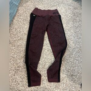 ECHT Burgundy and Black Arise Scrunch Leggings